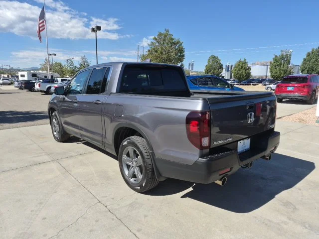 Certified Used 2023 Modern Steel Metallic Honda AWD RTL image 39