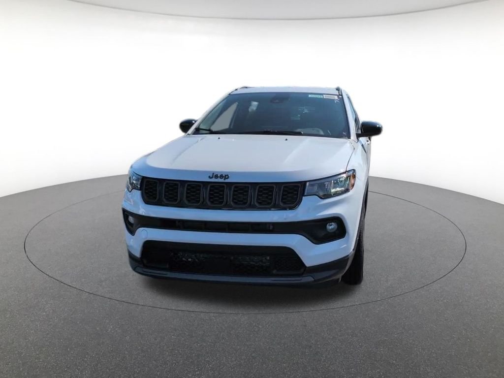 New 2026 Bright White Clearcoat Jeep Latitude image 15