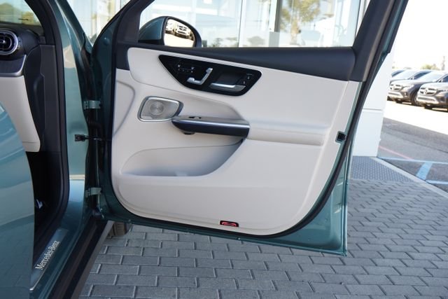 New 2026 Verde Silver Metallic Mercedes-Benz GLC 300 image 16