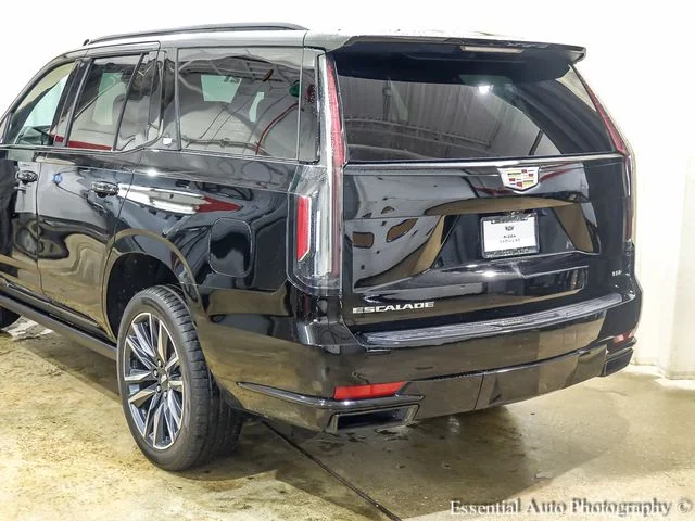 Used 2021 Black Cadillac Sport image 5