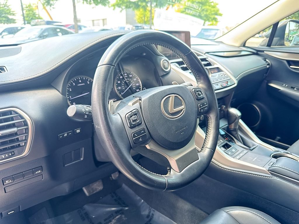 2020 Lexus NX 300 - Photo 20