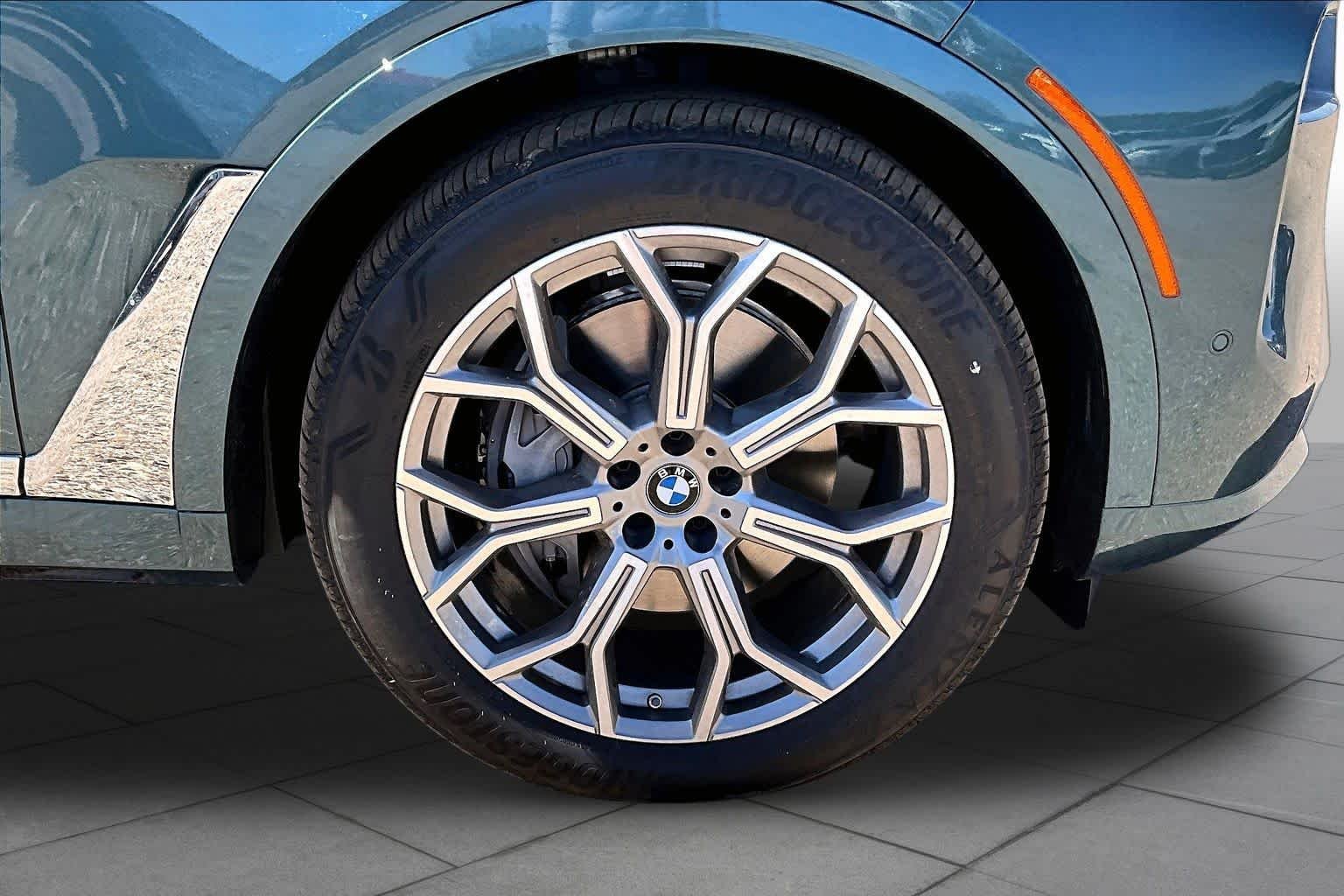 New 2027 Blue Ridge Mountain Metallic BMW xDrive40i image 11