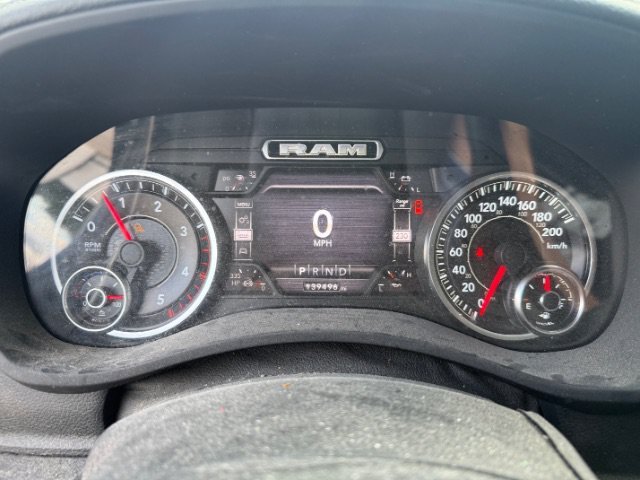 Used 2019 Diamond Black Crystal Pearlcoat Ram Laramie image 20
