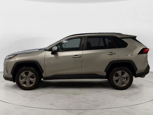 Used 2025 Silver Toyota XLE image 8