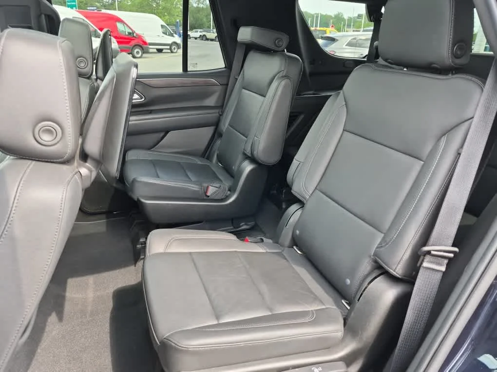 Used 2021 Midnight Blue Metallic Chevrolet LT image 8