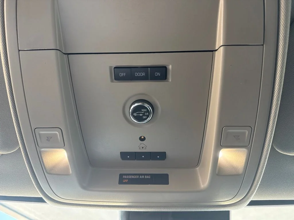 Used 2016 White GMC SLT image 46