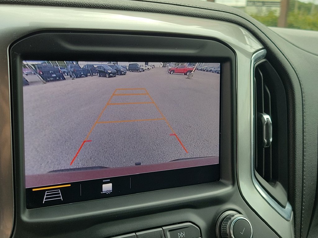 Used 2019 CAJUN RED TINTCOAT Chevrolet RST image 28