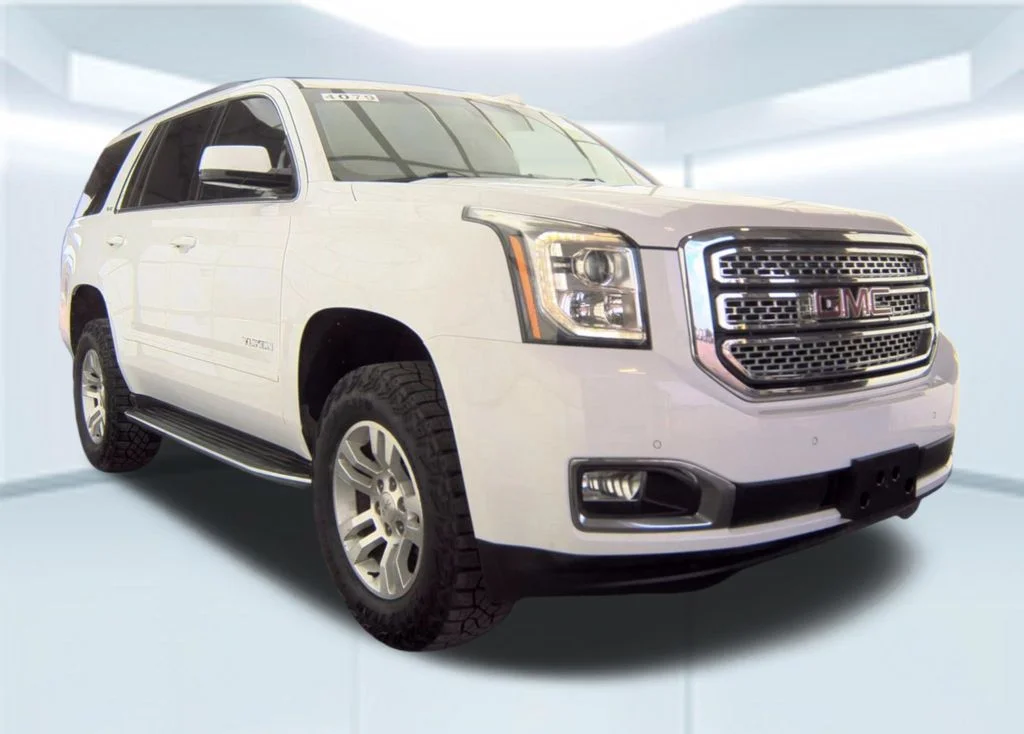 Used 2018 White GMC SLE image 5