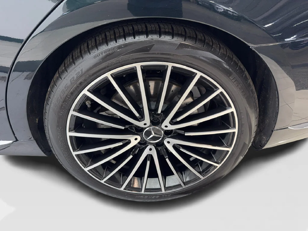 Used 2023 Green Mercedes-Benz S 500 image 79