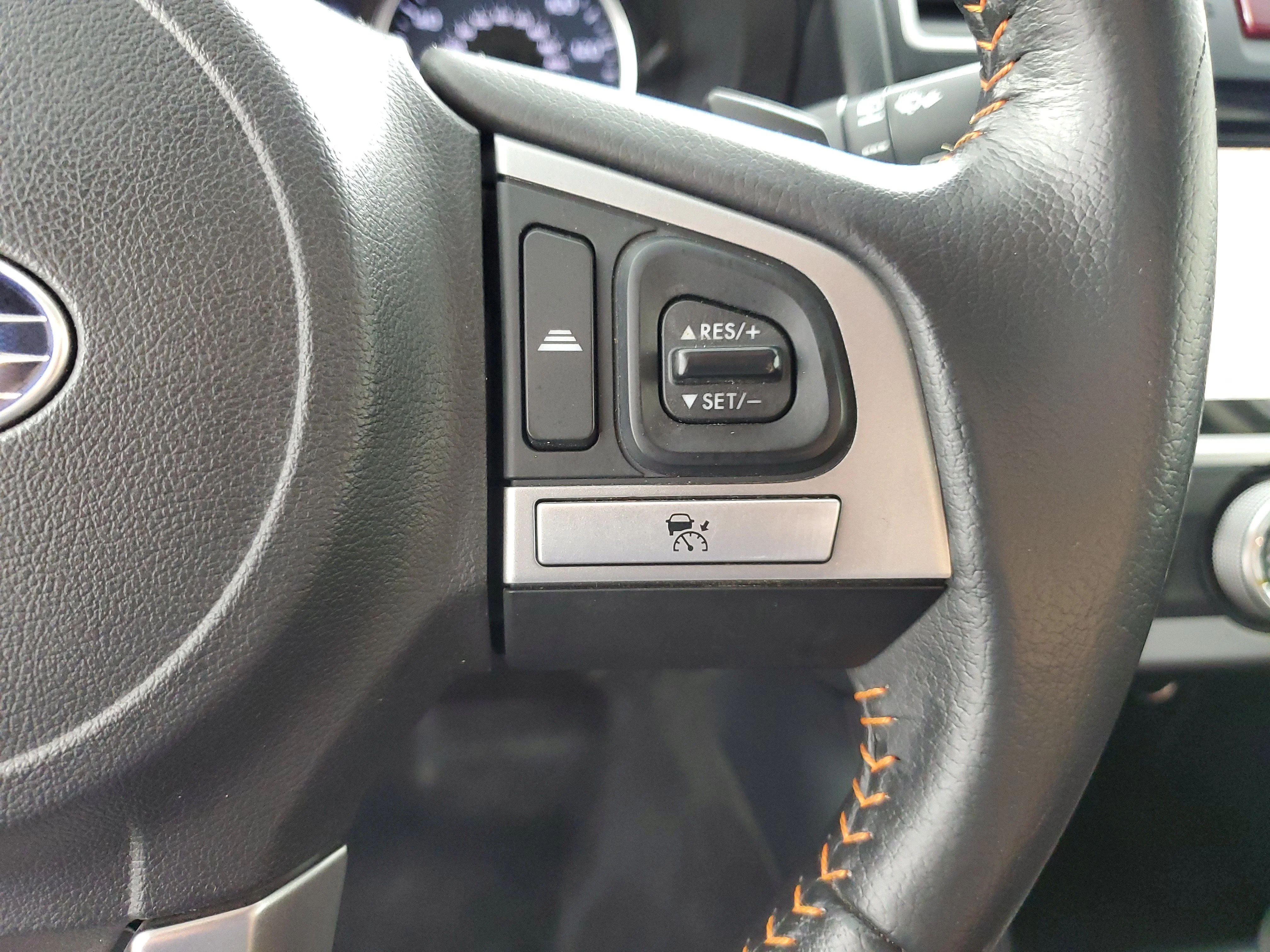 Used 2017 Ice Silver Metallic Subaru Limited image 24