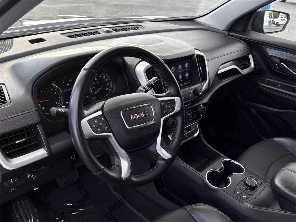 2023 Gmc Terrain SLT photo 2