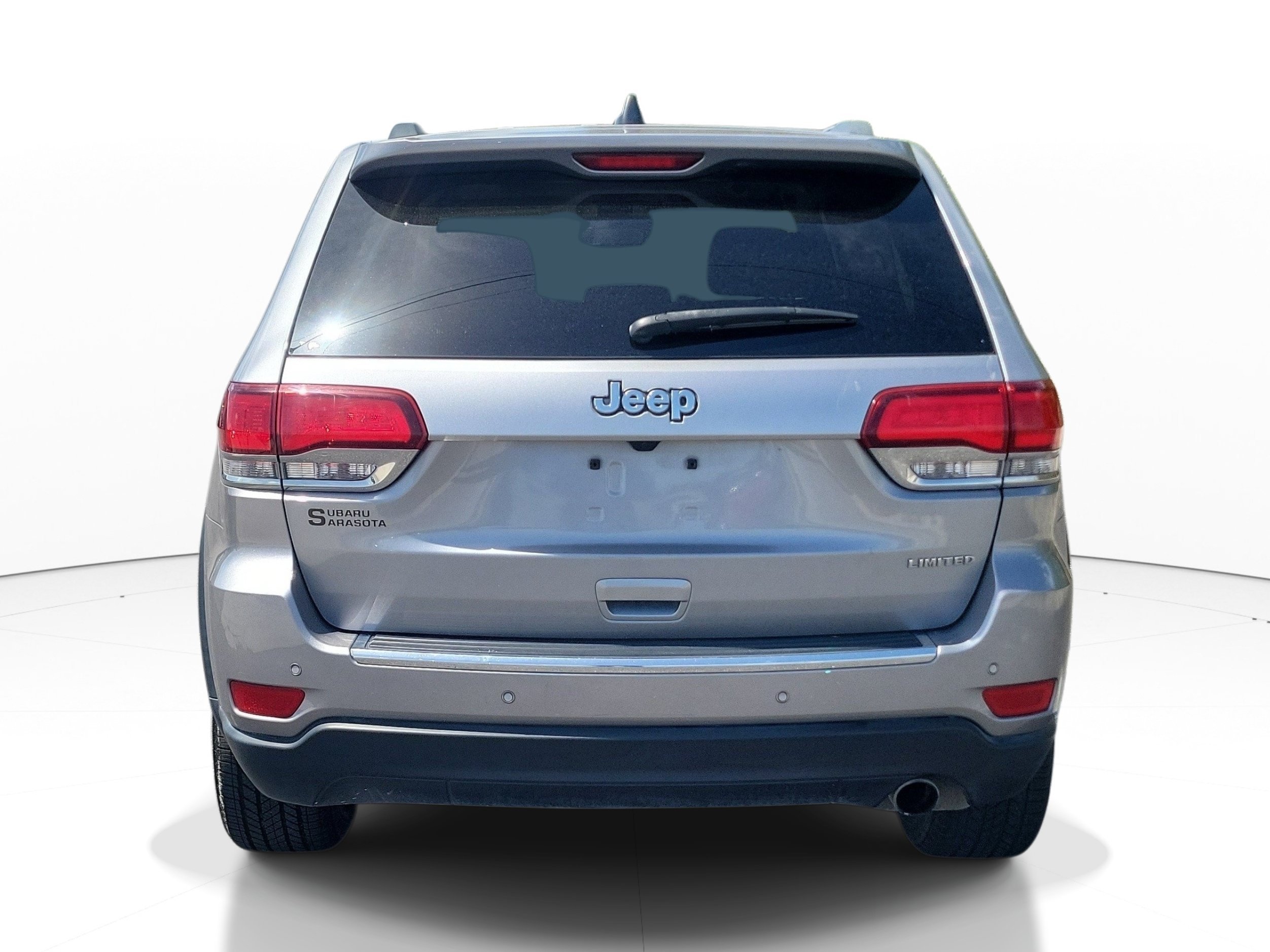 Used 2020 Billet Silver Metallic Clearcoat Jeep Limited image 5