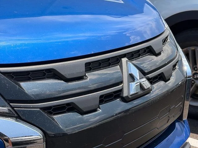Used 2021 Blue Mitsubishi 2.0 LE image 9