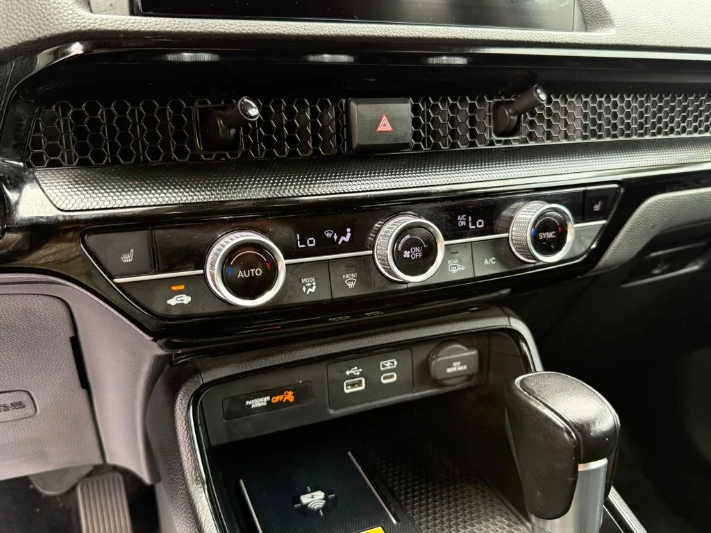 Used 2024 Gray Honda EX-L image 16