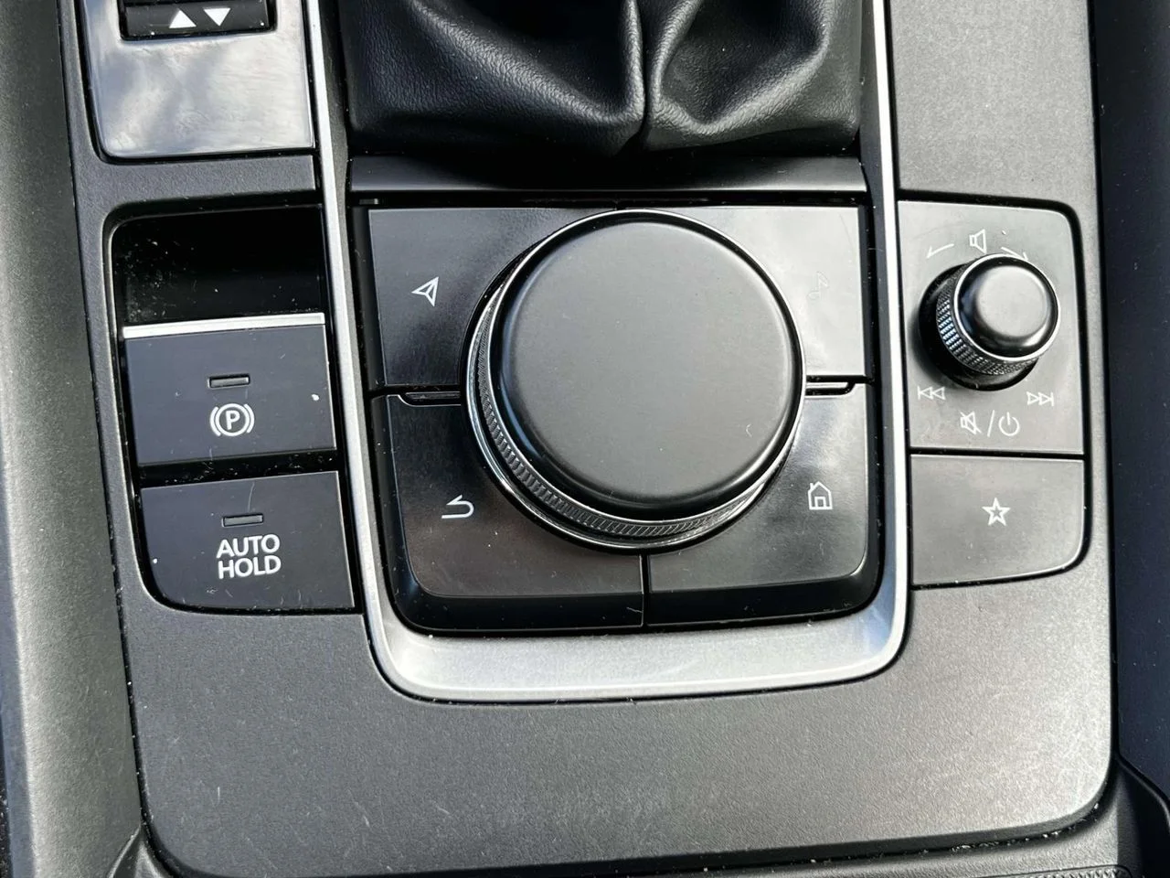Certified Used 2024 Wind Chill Pearl Mazda 2.5 S Premium image 45