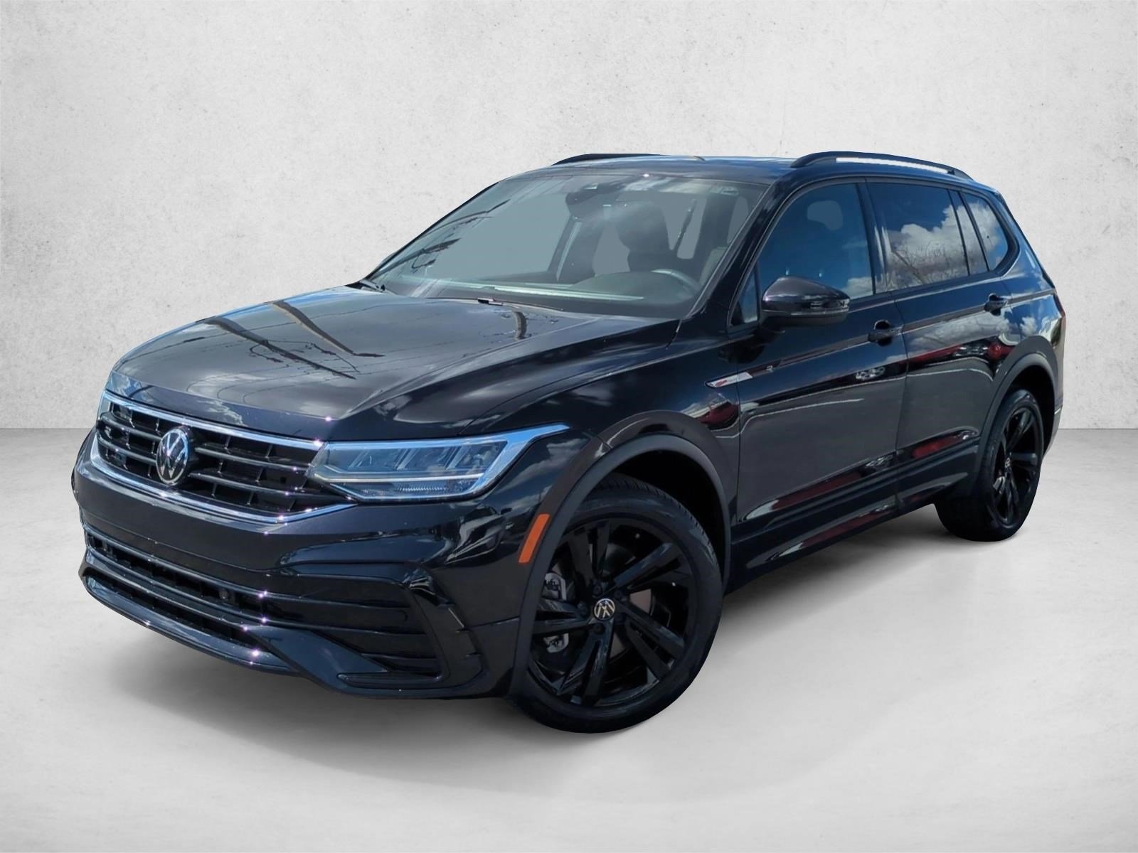 2023 Volkswagen Tiguan SE R-LINE BLACK