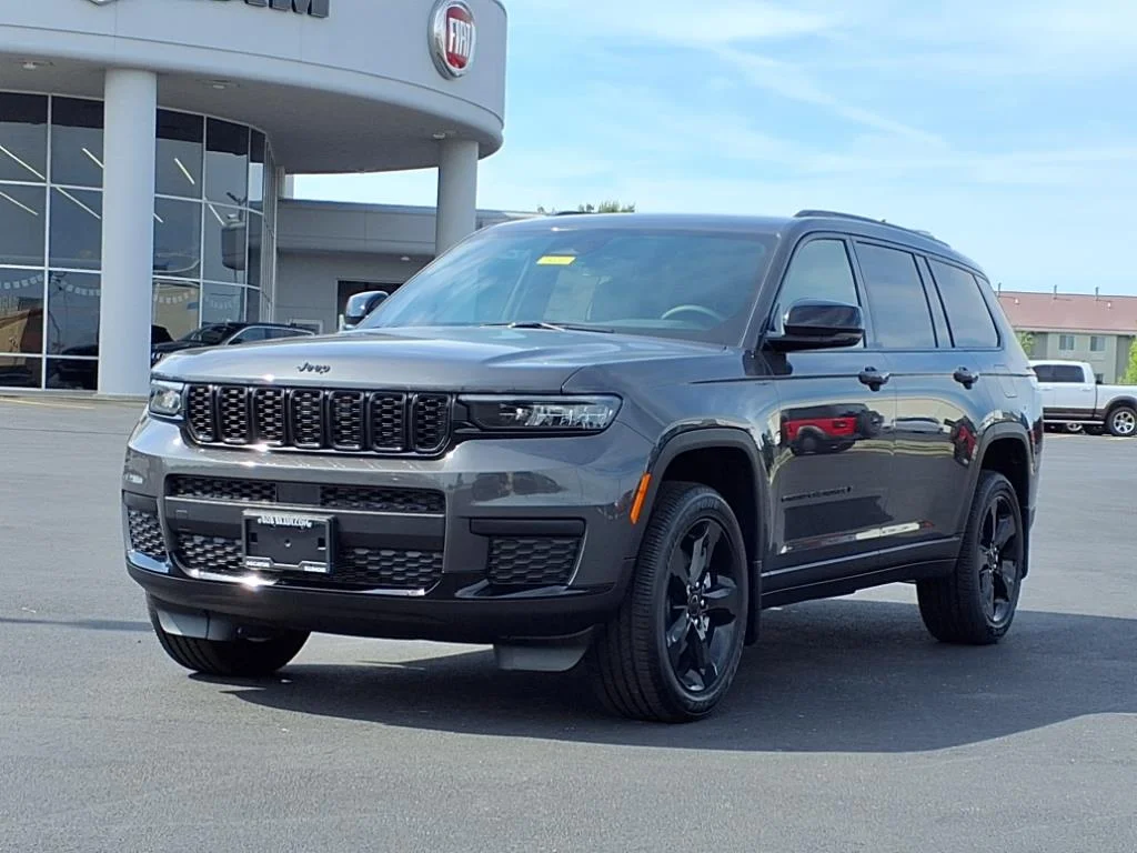 New 2025 Baltic Gray Metallic Clear-Coat Exterior Paint Jeep Altitude X image 14
