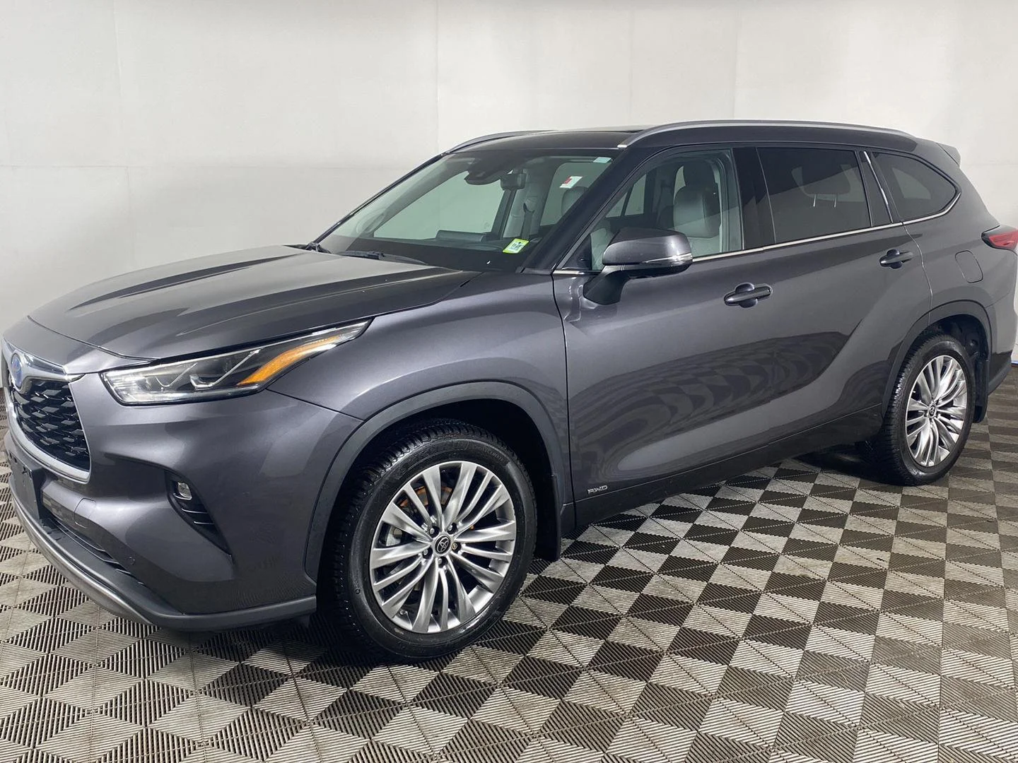 Used 2022 Magnetic Gray Metallic Toyota Platinum image 2