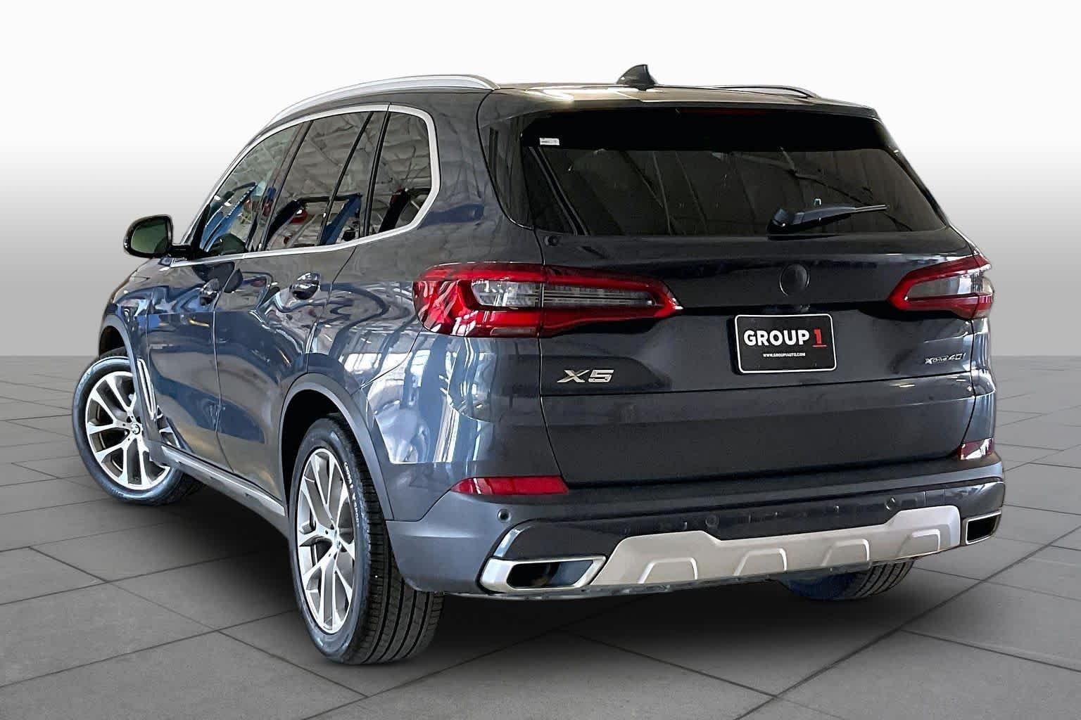 Used 2019 Arctic Grey Metallic BMW xDrive40i image 22