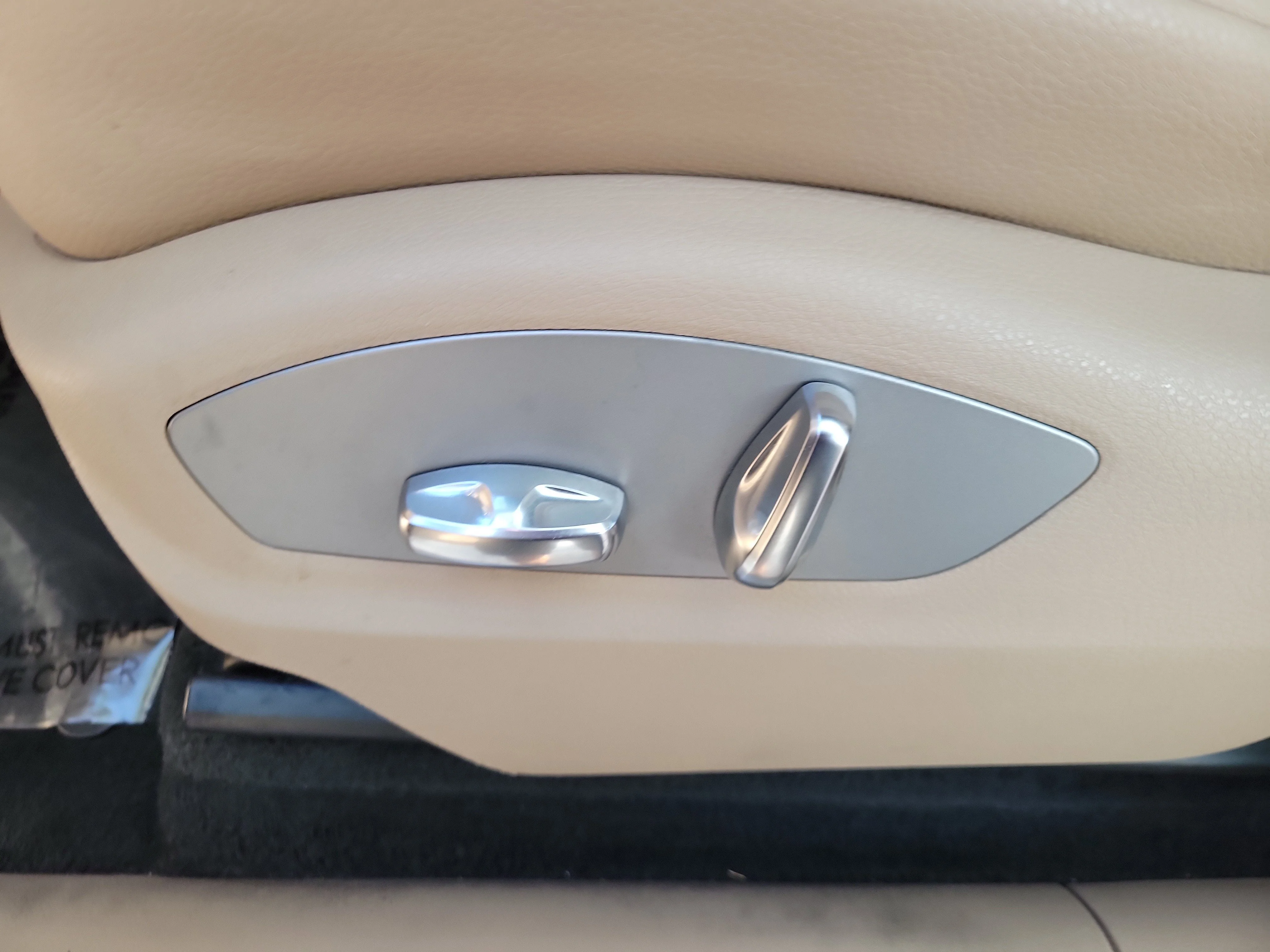 2024 Porsche Macan S - Photo 13