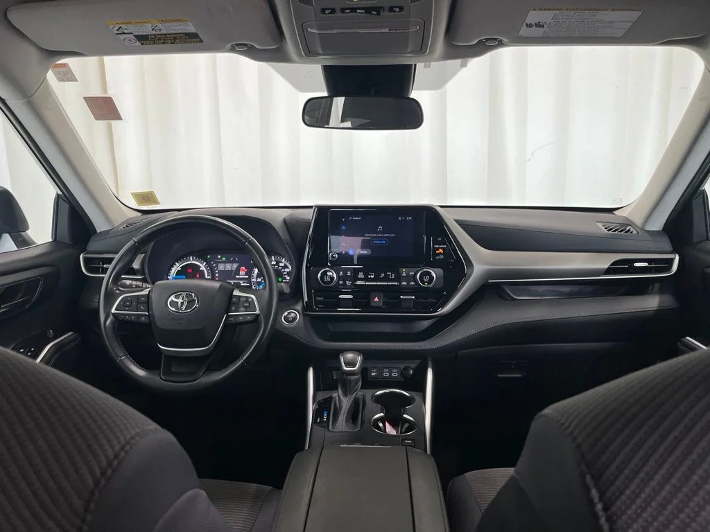Used 2023 Blue Toyota LE image 9