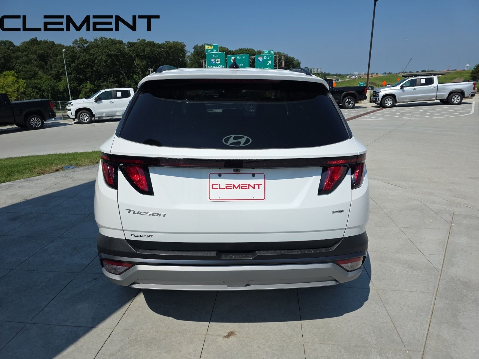 2025 Hyundai Tucson SEL - Photo 11