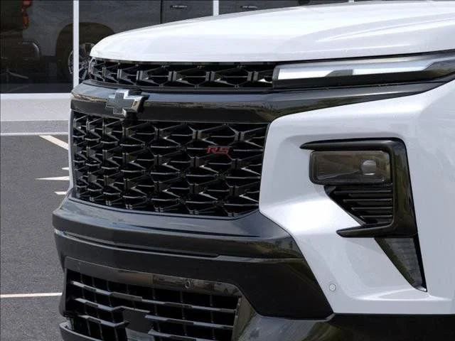 New 2026 Polar White Tricoat Chevrolet RS image 15