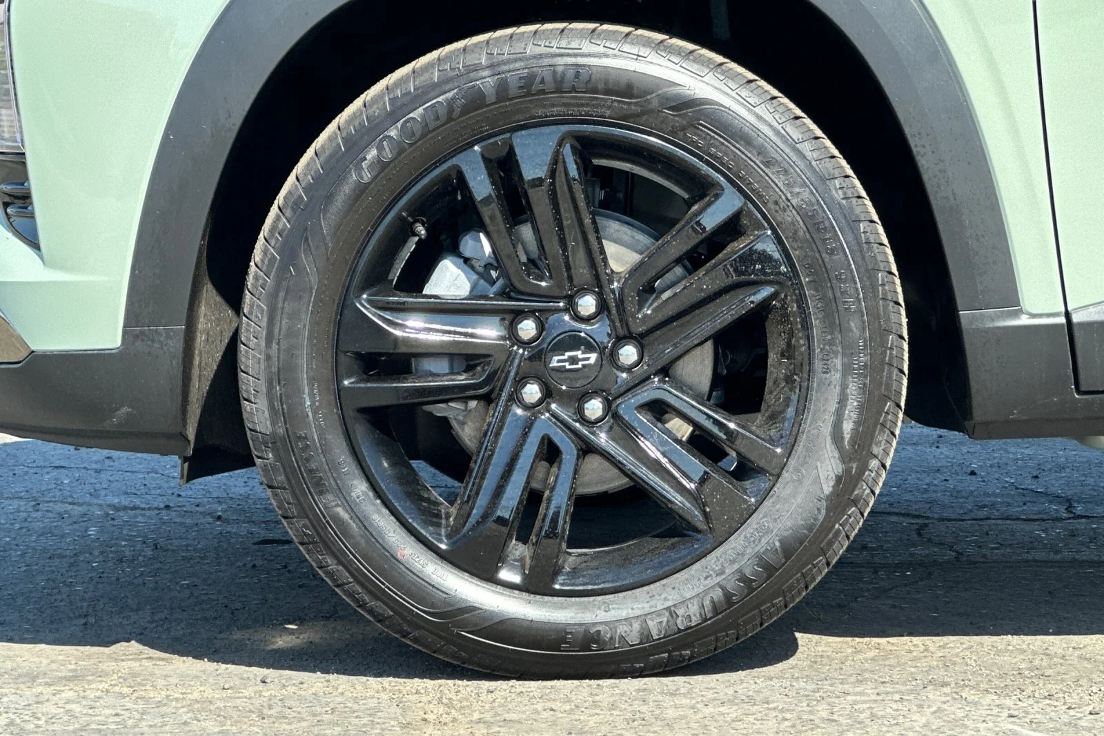 New 2026 Cacti Green Chevrolet ACTIV image 26