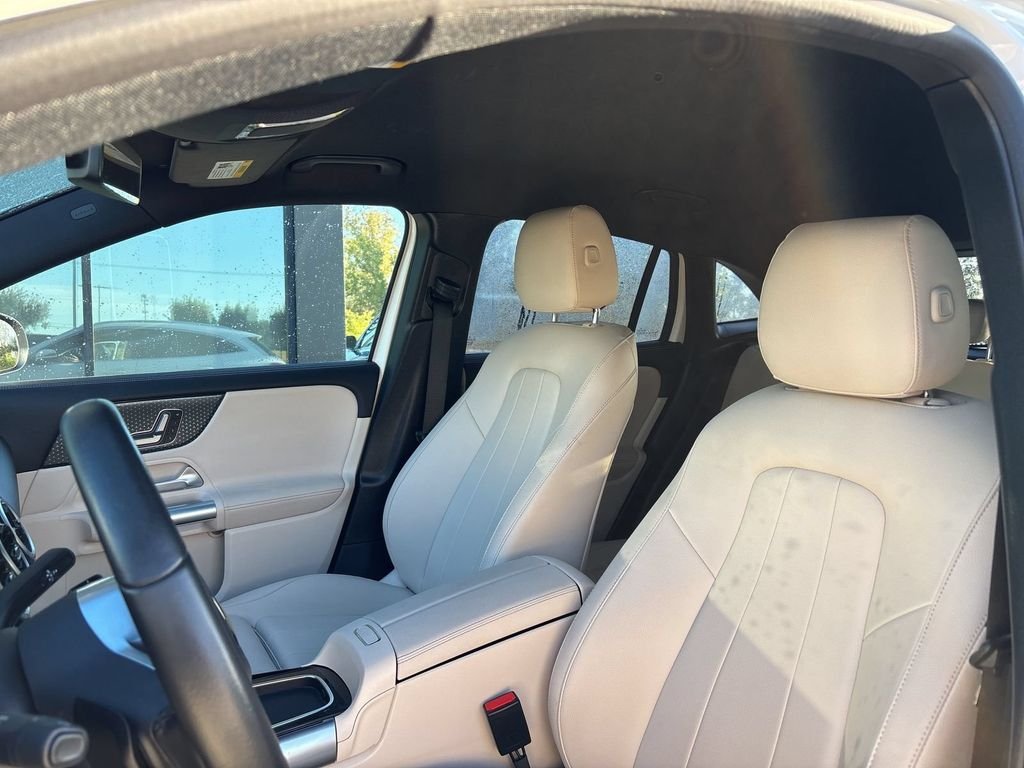Used 2025  Mercedes-Benz GLA 250 image 10