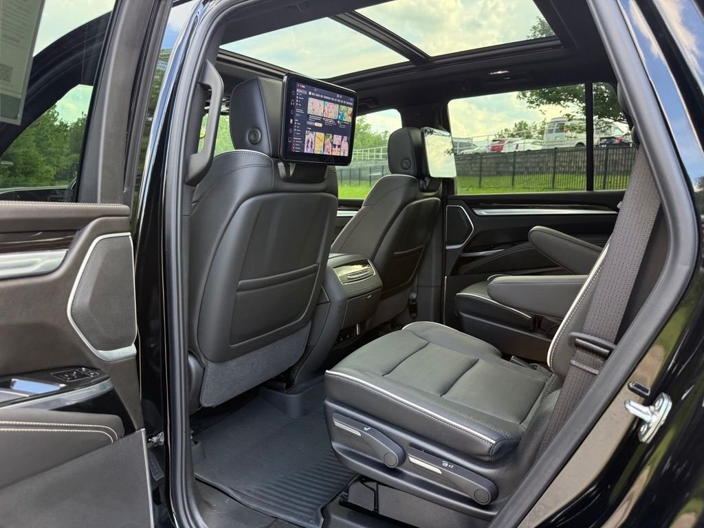 Used 2026 Black Cadillac Luxury image 27