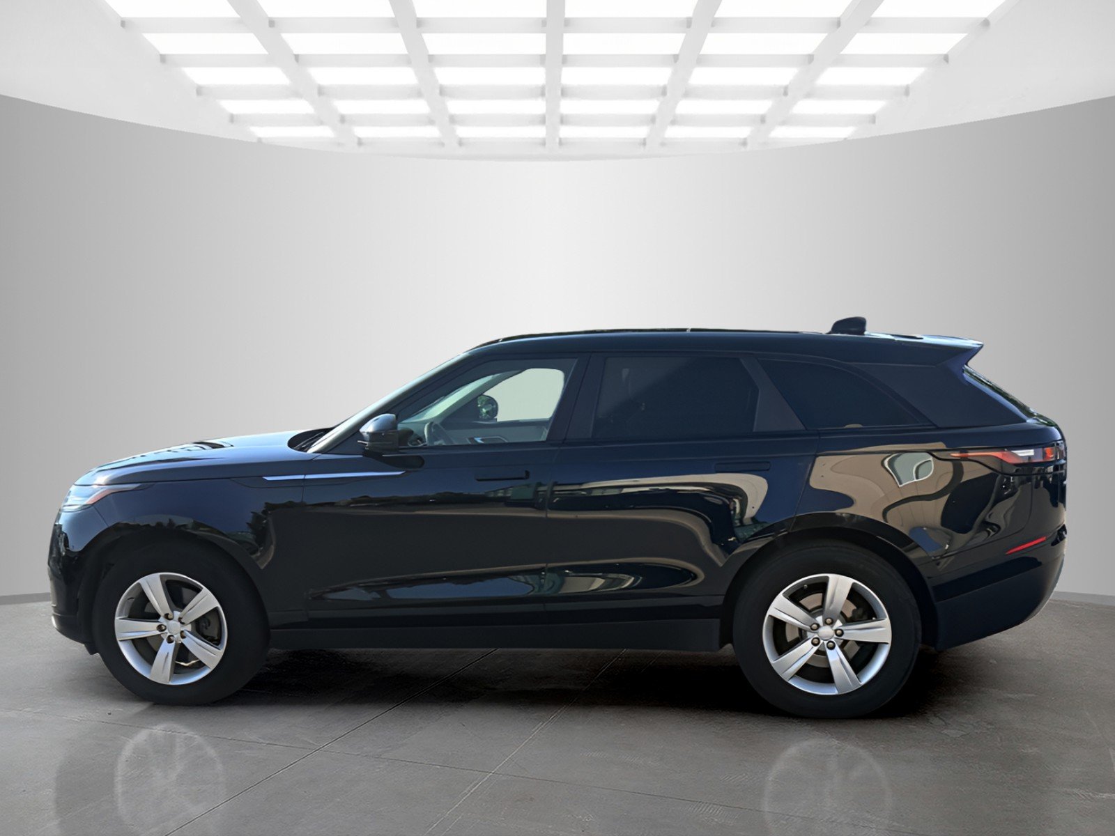 Used 2018 Narvik Black Land Rover S image 6