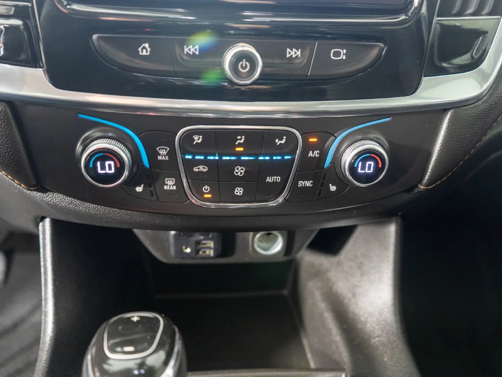 Used 2020 Black Chevrolet RS image 20