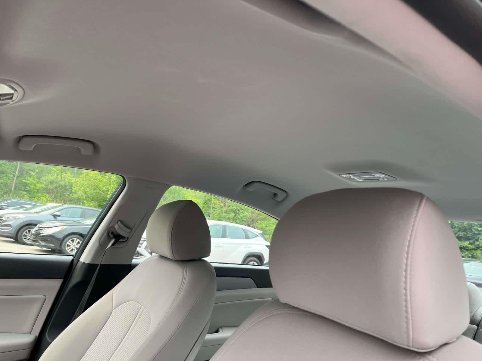 Used 2018 Lakeside Blue Hyundai SEL image 5