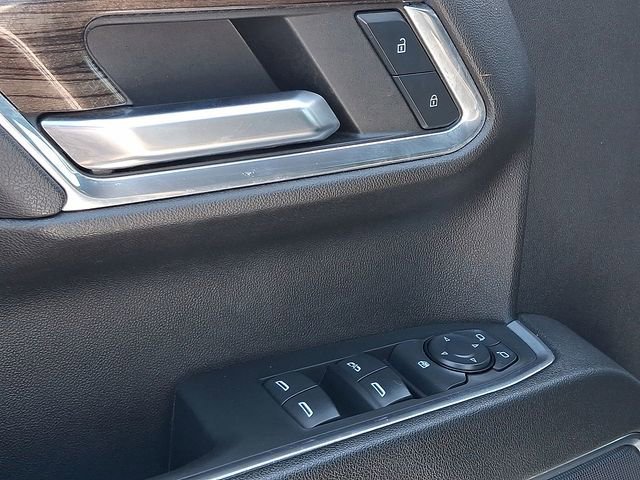 Used 2023 Summit White Chevrolet RST image 28