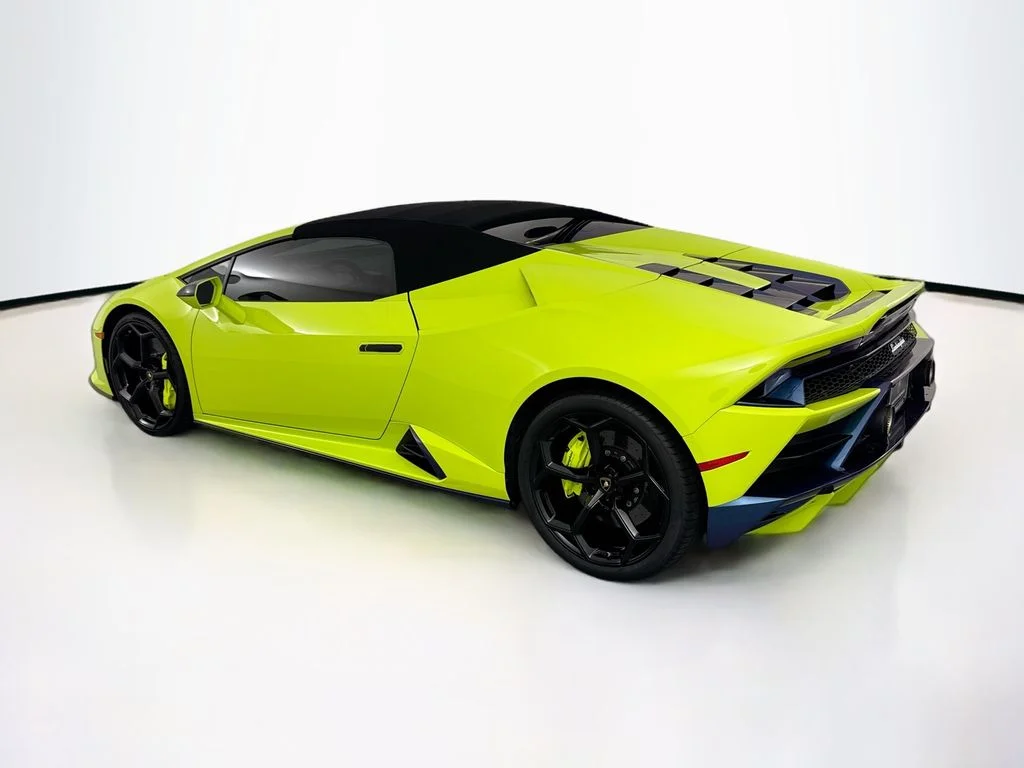 Used 2020  Lamborghini  image 43
