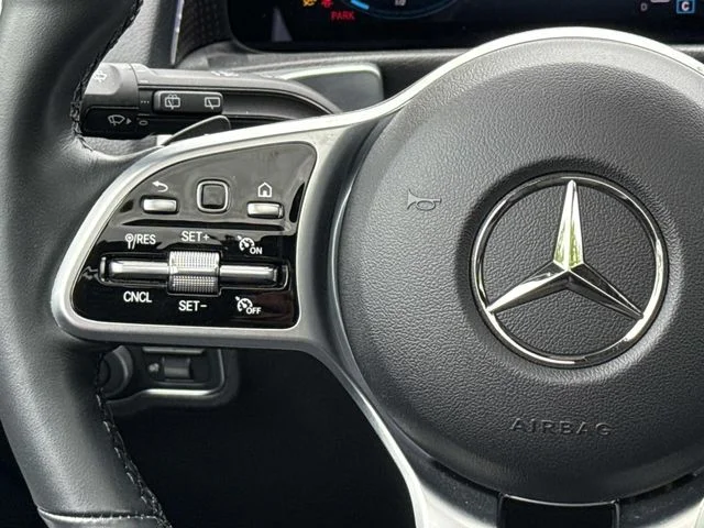 Used 2022 White Mercedes-Benz GLB 250 image 22