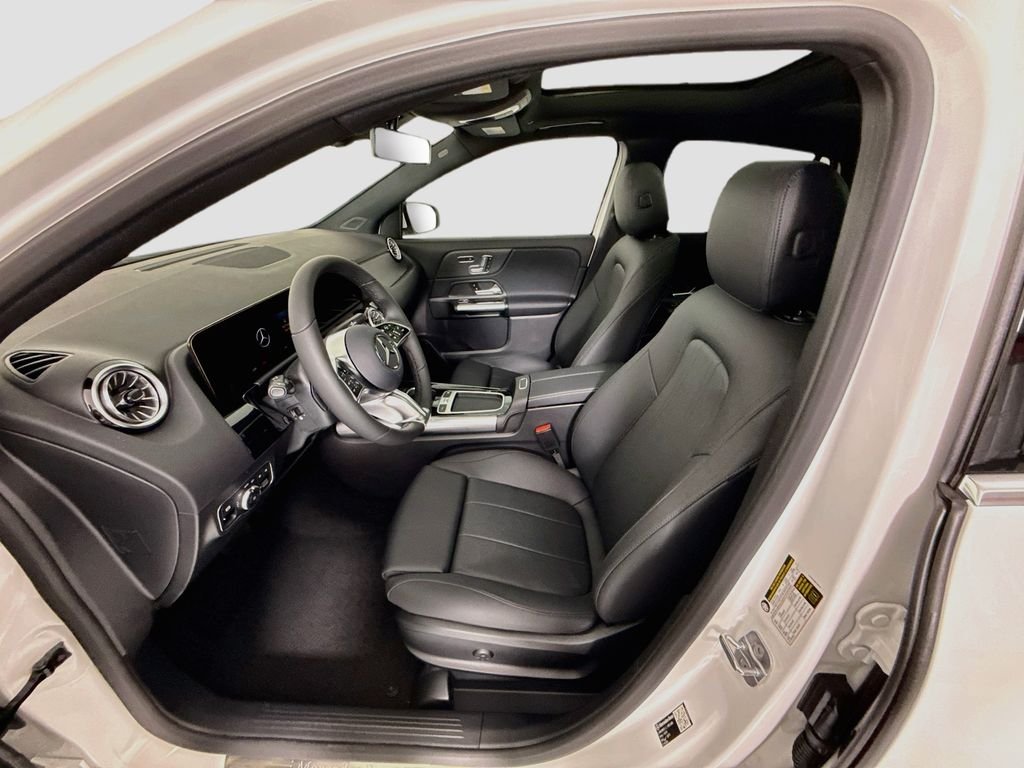 New 2026 Polar White Mercedes-Benz GLA 250 image 19