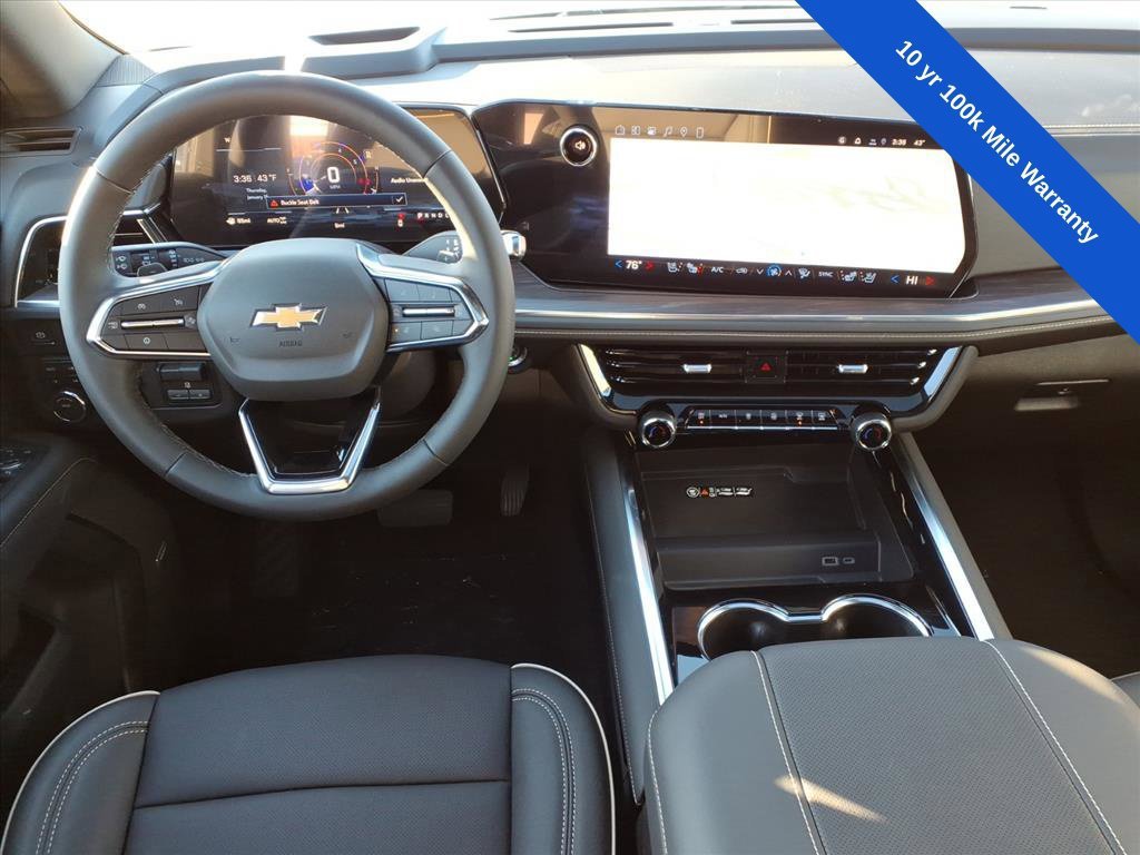 2026 Chevrolet Suburban Premier - Photo 14
