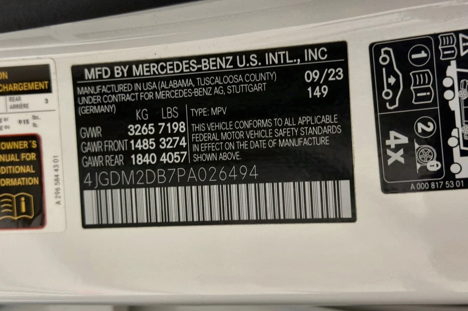 Certified Used 2023 Polar White Mercedes-Benz 450+ image 26