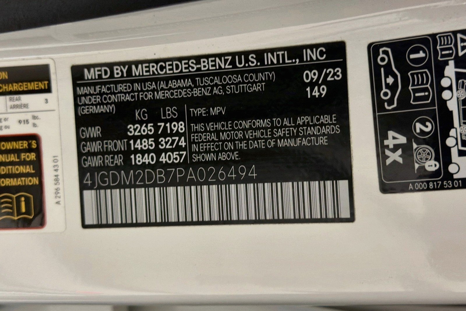 Certified Used 2023 Polar White Mercedes-Benz 450+ image 26