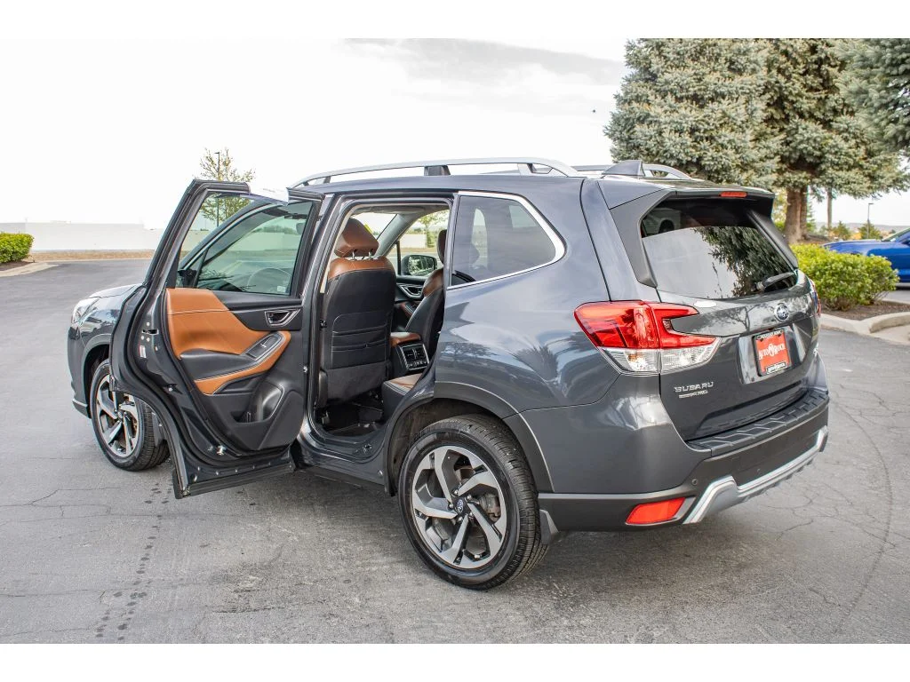 Used 2022 Magnetite Gray Metallic Subaru Touring image 14