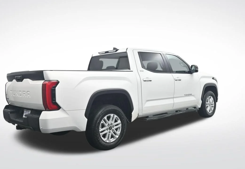Certified Used 2024 Ice Toyota SR5 image 6