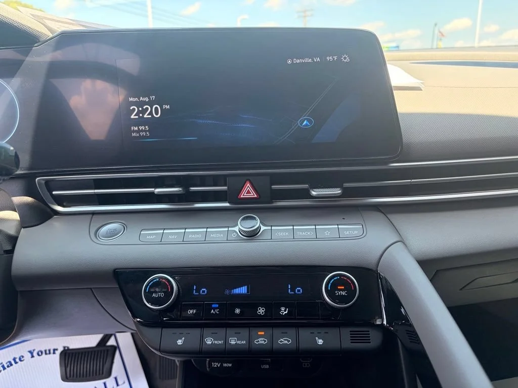 Used 2024 Amazon Gray Hyundai SEL image 16