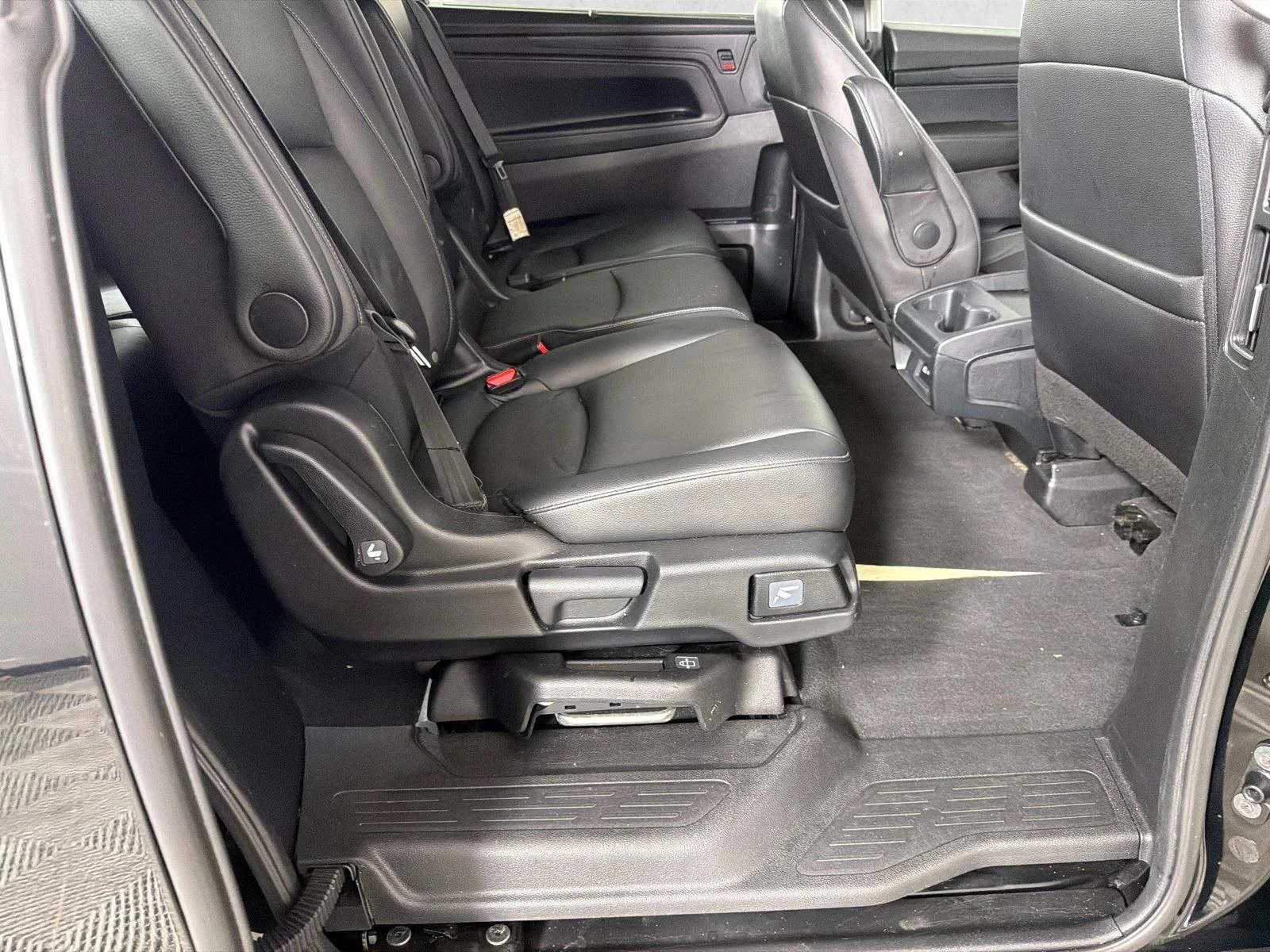 Used 2023 Black Honda EX-L image 16