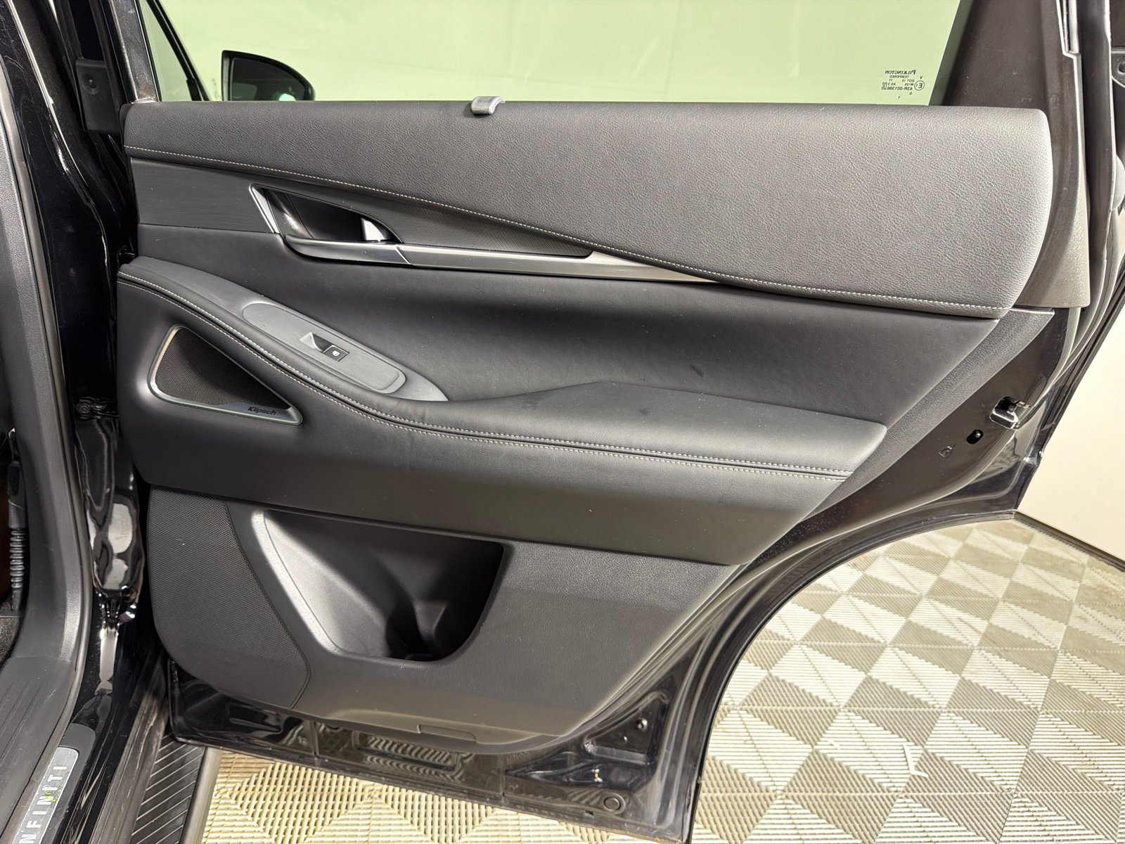 Used 2026 Mineral Black INFINITI LUXE image 18
