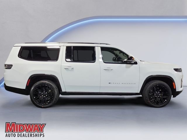 New 2026 Bright White Clear-Coat Exterior Paint Jeep Limited Reserve image 6