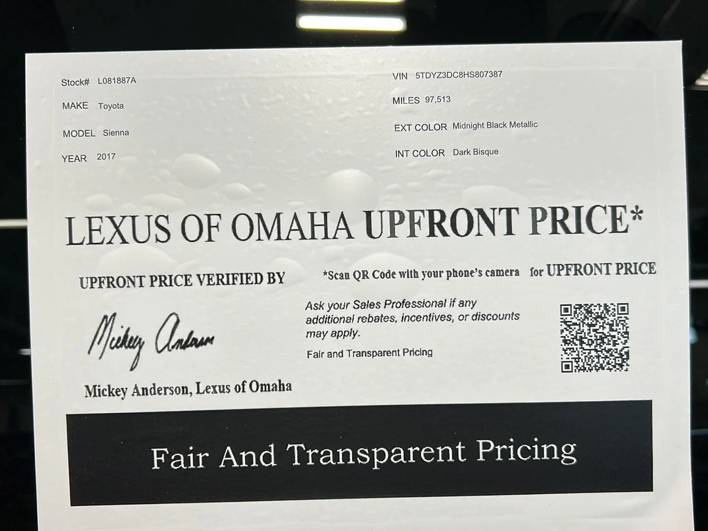 Used 2017 Midnight Black Metallic Toyota XLE Premium image 21
