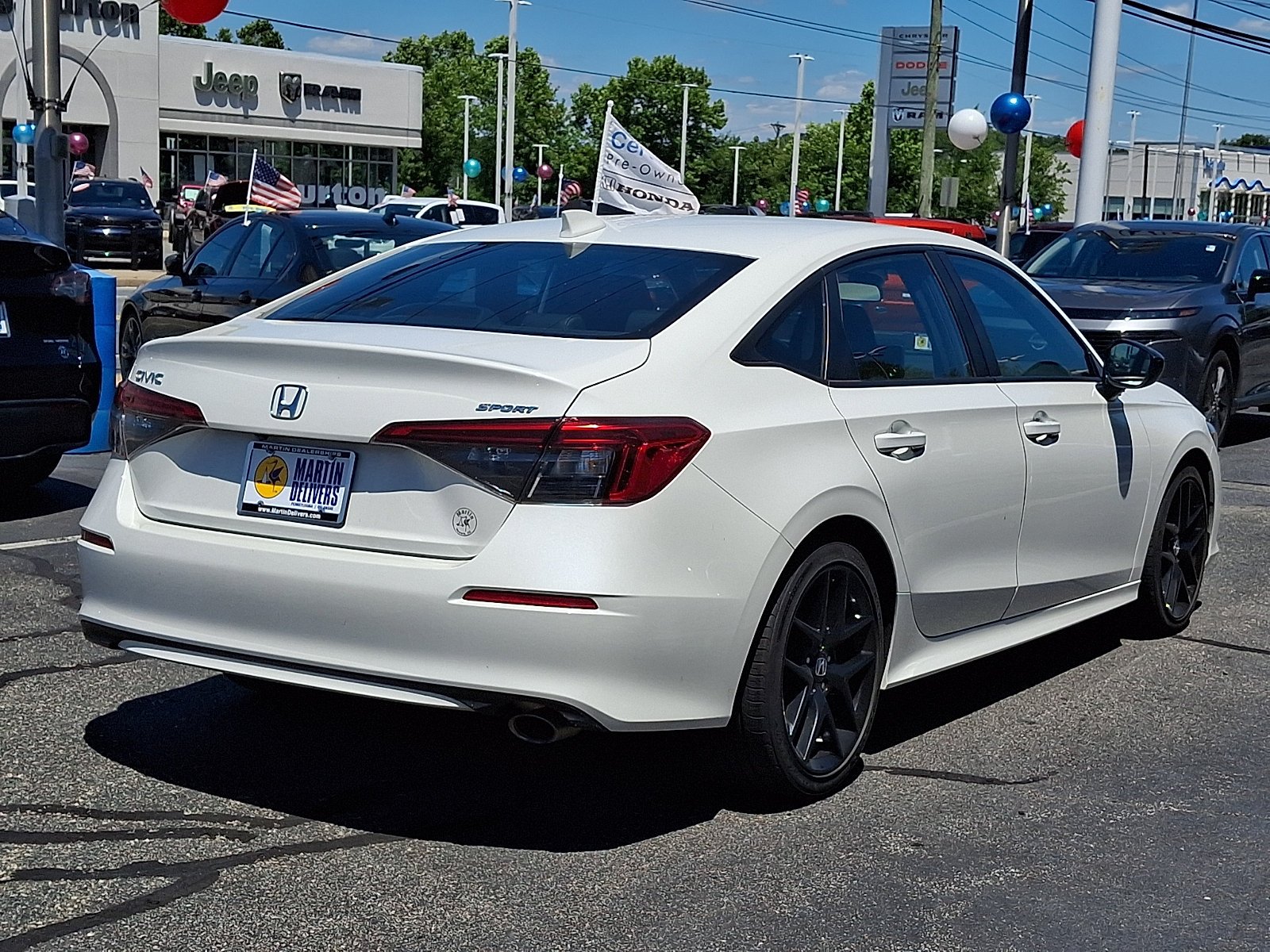 Certified Used 2024 Platinum White Pearl Honda Sport image 4