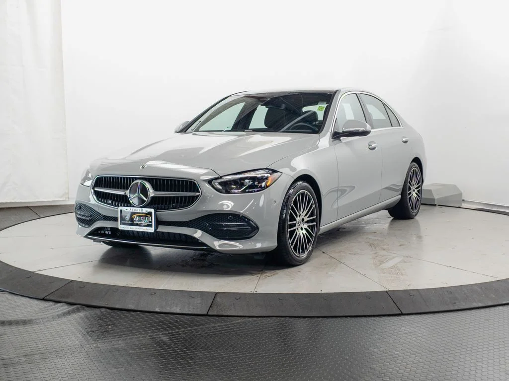 Used 2026  Mercedes-Benz C 300 image 3