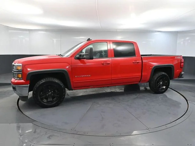 Used 2015 Red Chevrolet LT image 11